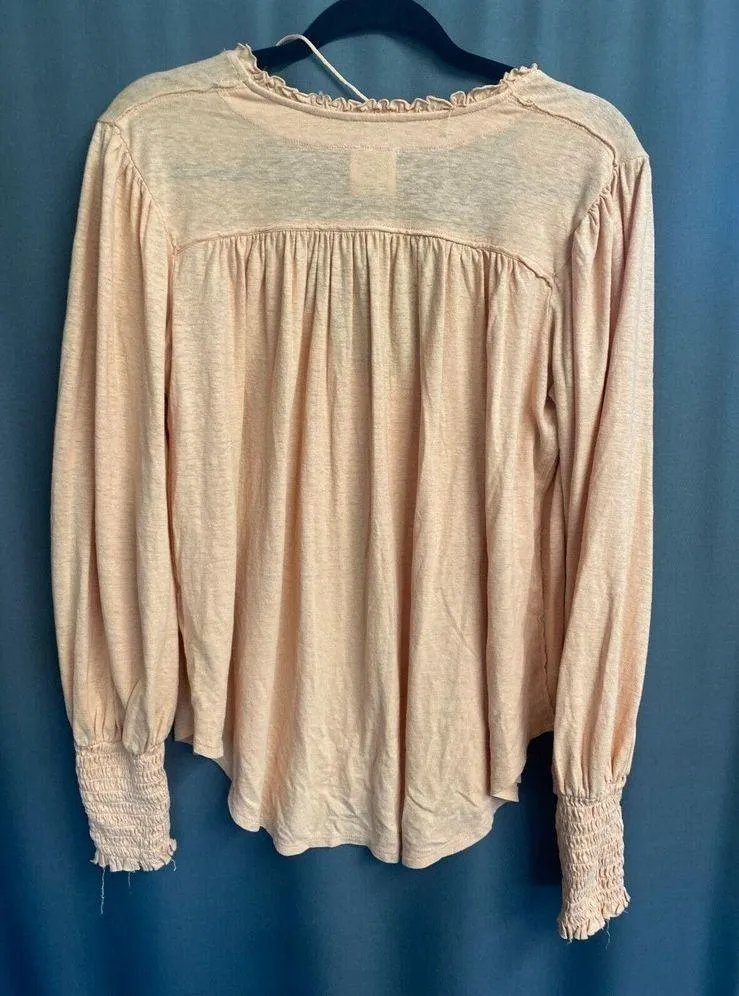 We The Free Blouse Top Womens XS Beige Long Ruched Sleeve Scoop Neck Hipster B64 - Image 4