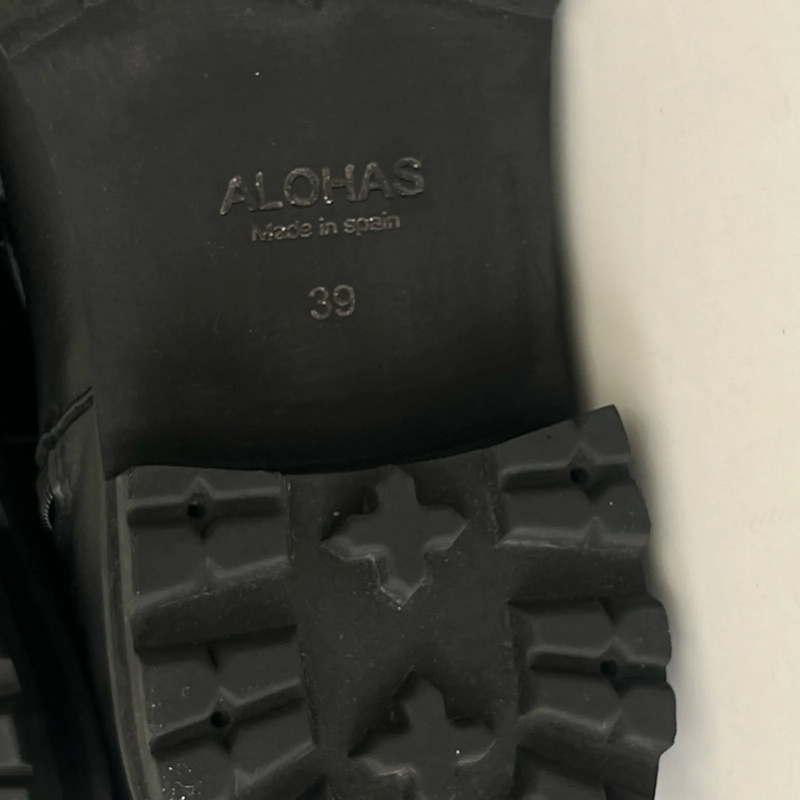 Alohas blaze leather ankle boots horse bit detail 39 US 8 - Image 10