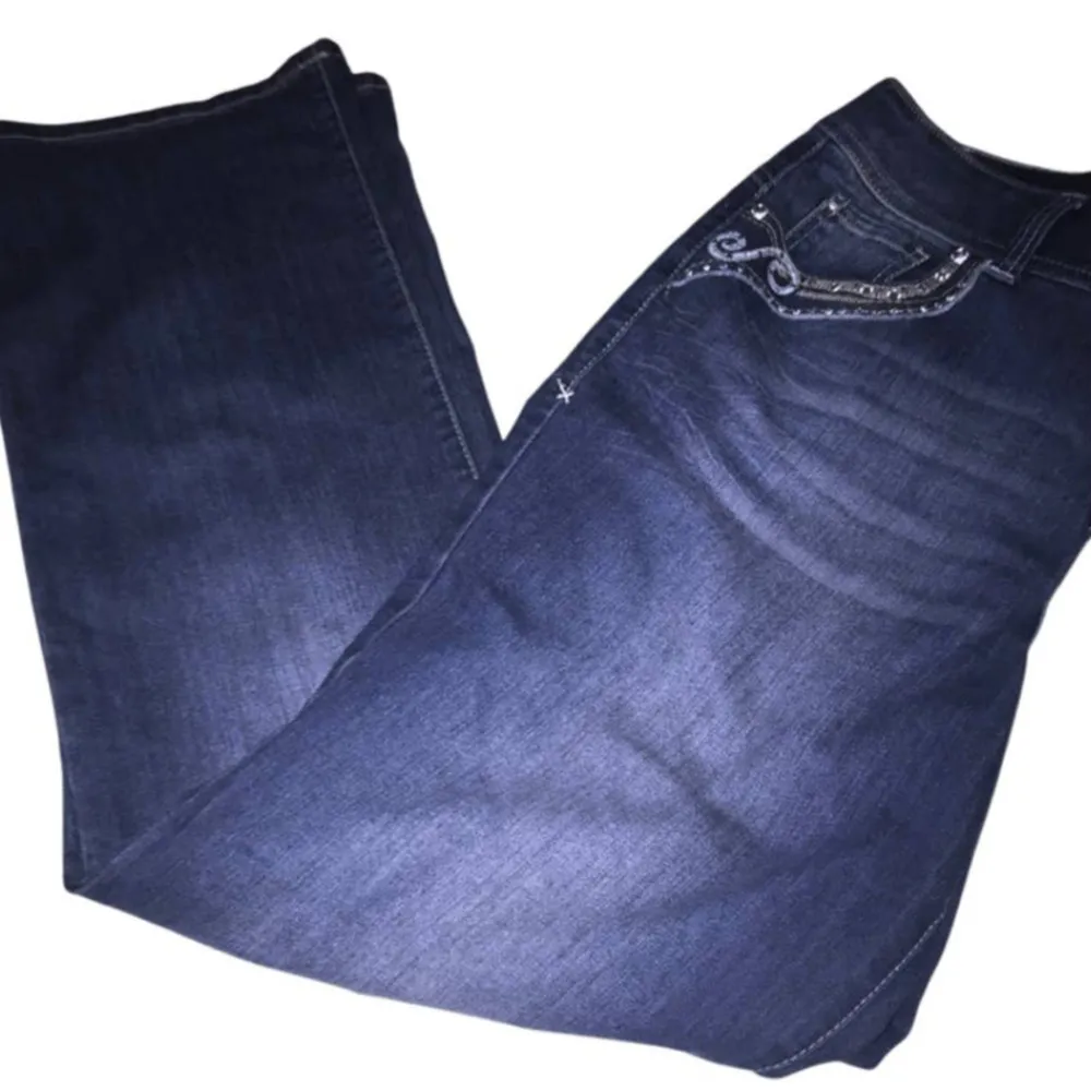 LANE BRYANT DARK WASH SLIM BOOT JEANS SIZE 16 - Image 2