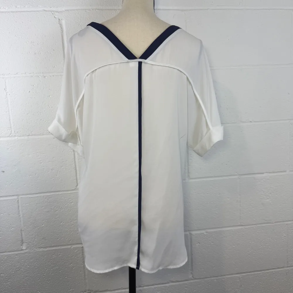 Bellatrix Women's Pullover Loose Fit V - Image 6