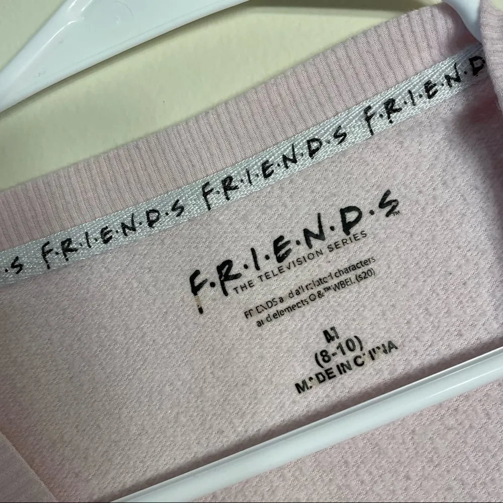 FRIENDS television series show pink crewneck sweater casual comfortable Size M - Image 4