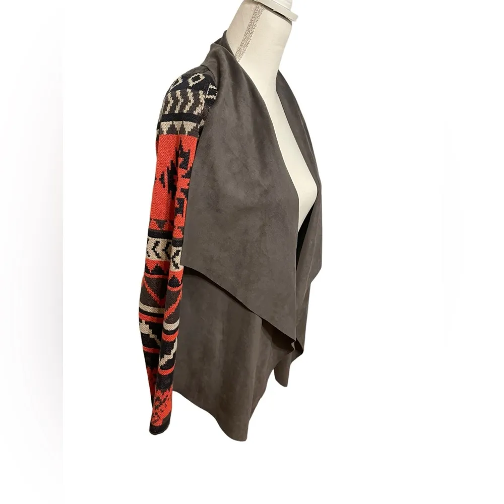 NWT Flying Tomato Aztec Print Cardigan - Image 3