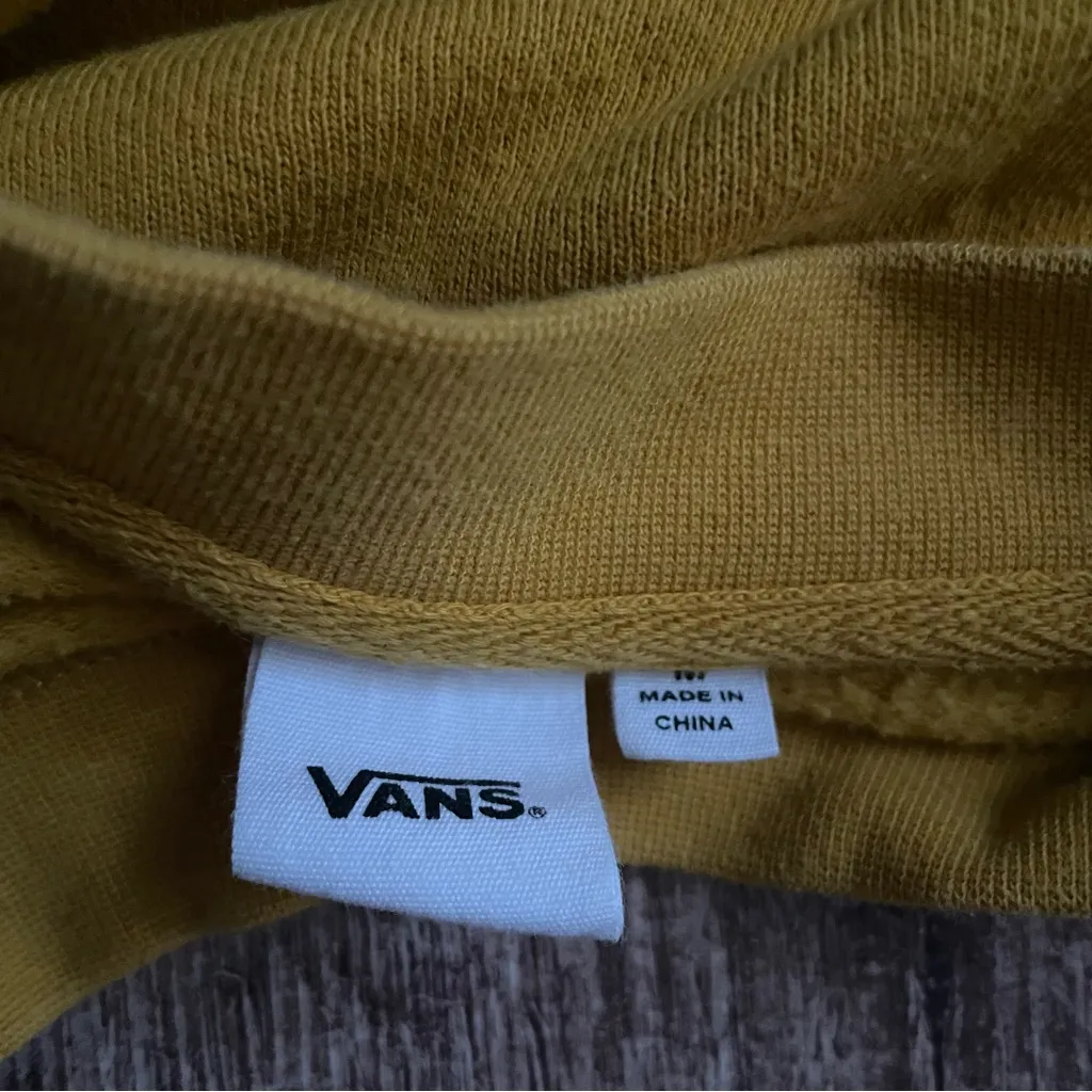Vans Off The Wall Yellow Crew Neck Sweater Size Medium - Image 3