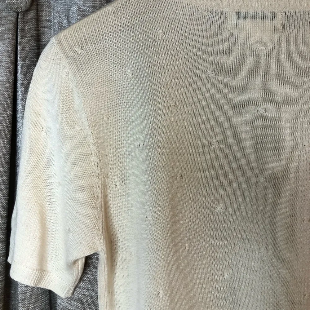 Vintage 90’s Jaclyn Smith Cream Short Sleeve Silk Blend Crewneck Top Size Small - Image 12