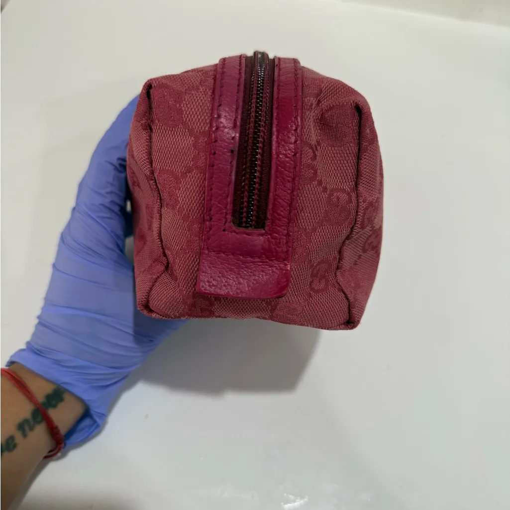 Gucci Pink Toiletry Bag - Image 5