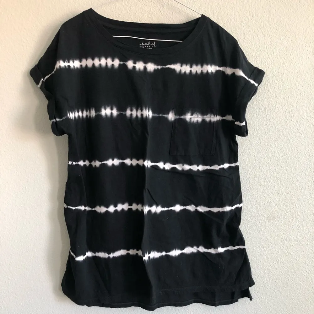 Isabel Maternity by Ingrid & Isabel Black/White Tee. Size XS - Image 3