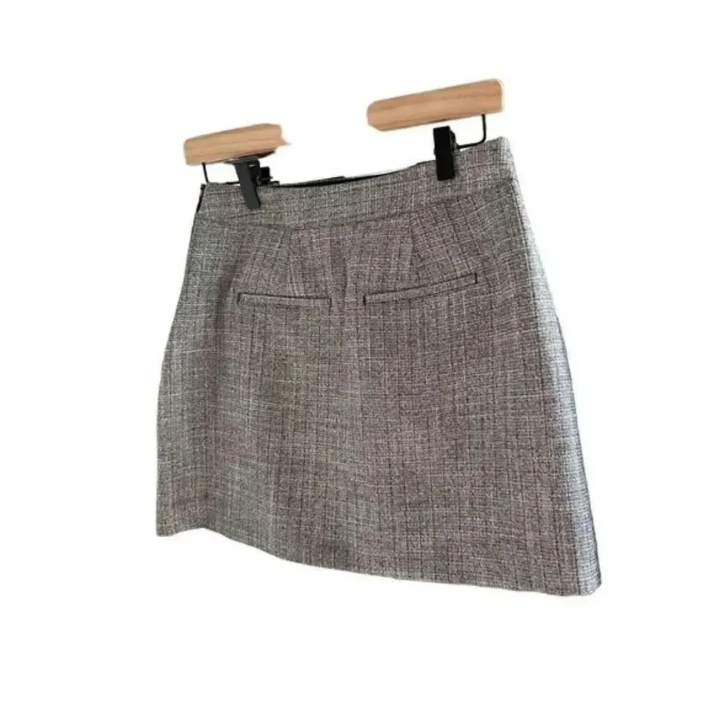 Express metallic Mini Pocket Skirt NWT Size 2 Gray‎ Gold - Image 2