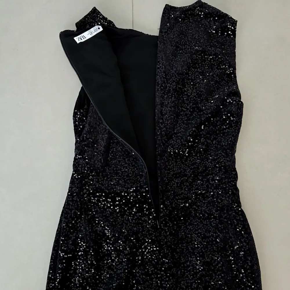 Zara Elegant Black Sequin Mini Dress Size L - Image 5