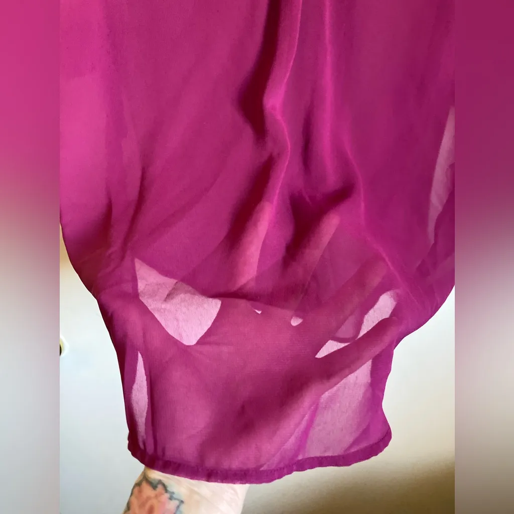 🌞IZ Byer Sheer Maroon V Neck 3/4 to Long Sleeve Portofino Blouse - Image 7