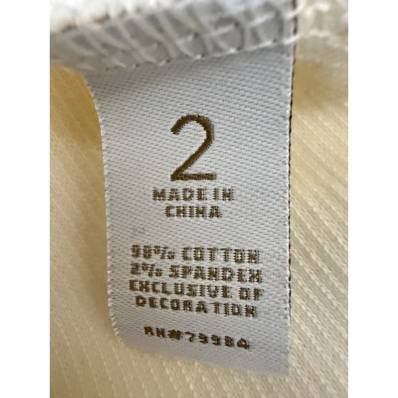 Chico’s Women’s White Ribbed Sleeveless V-Neck Top with Sequin Details Size 2 - Image 7