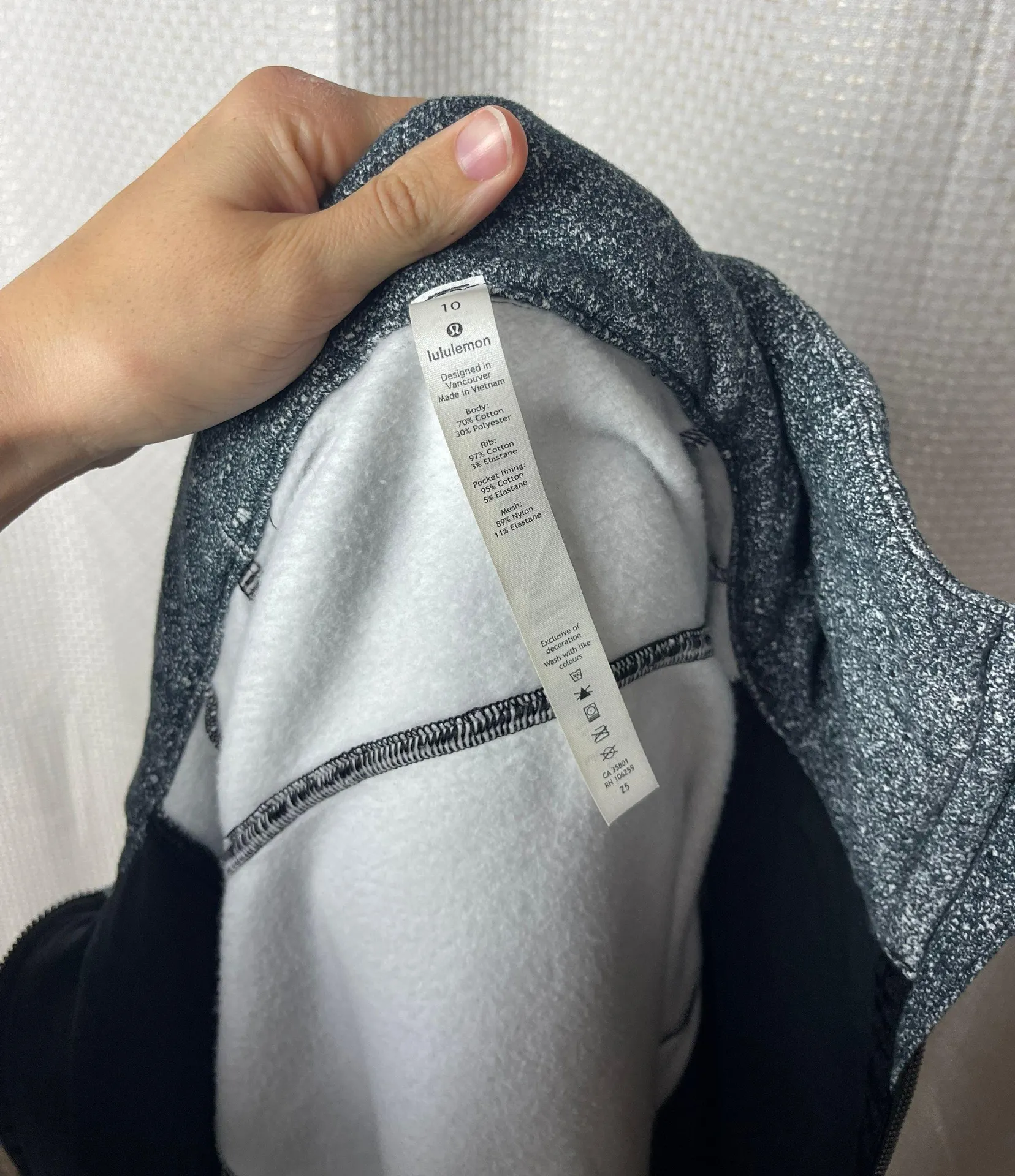 Lululemon Scuba (10) - Image 9