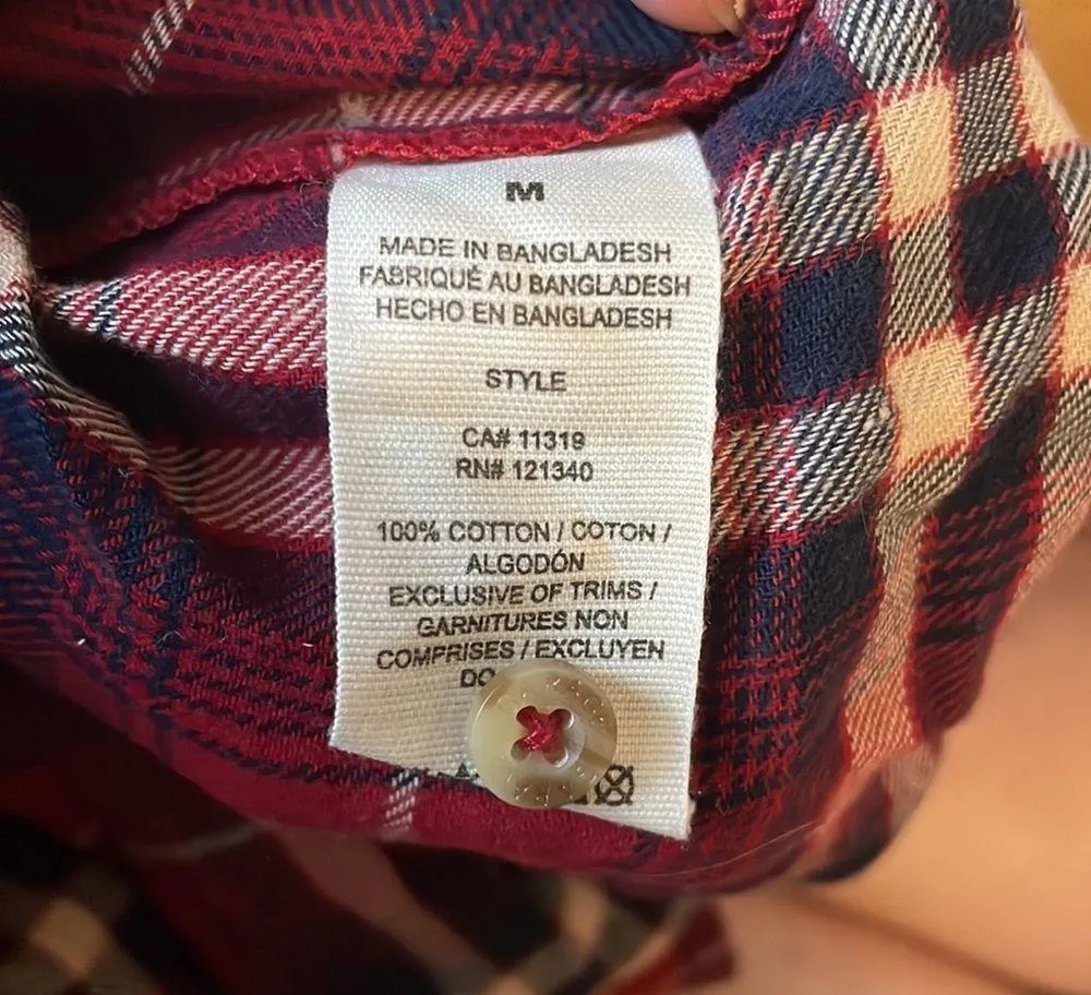 Garage Red and blue plaid sleeveless button down. Size M from . - Image 4