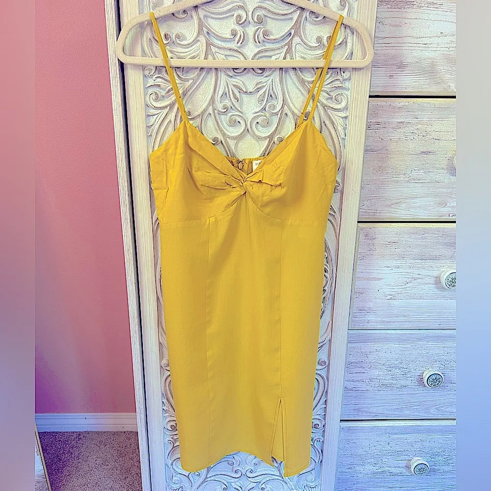 Shabby Chic yellow spaghetti strap summer dress with knot detail and slit SM NWT - Image 3