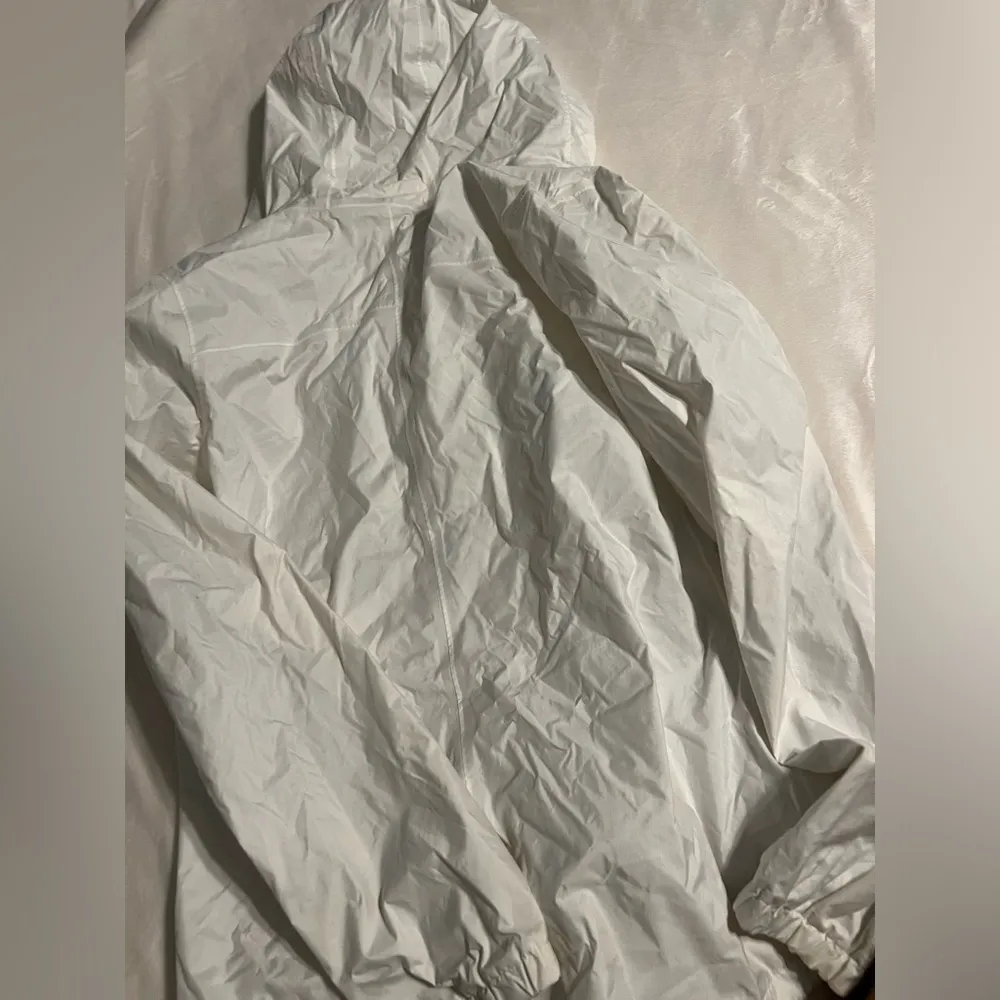 Under armor windbreaker - Image 5