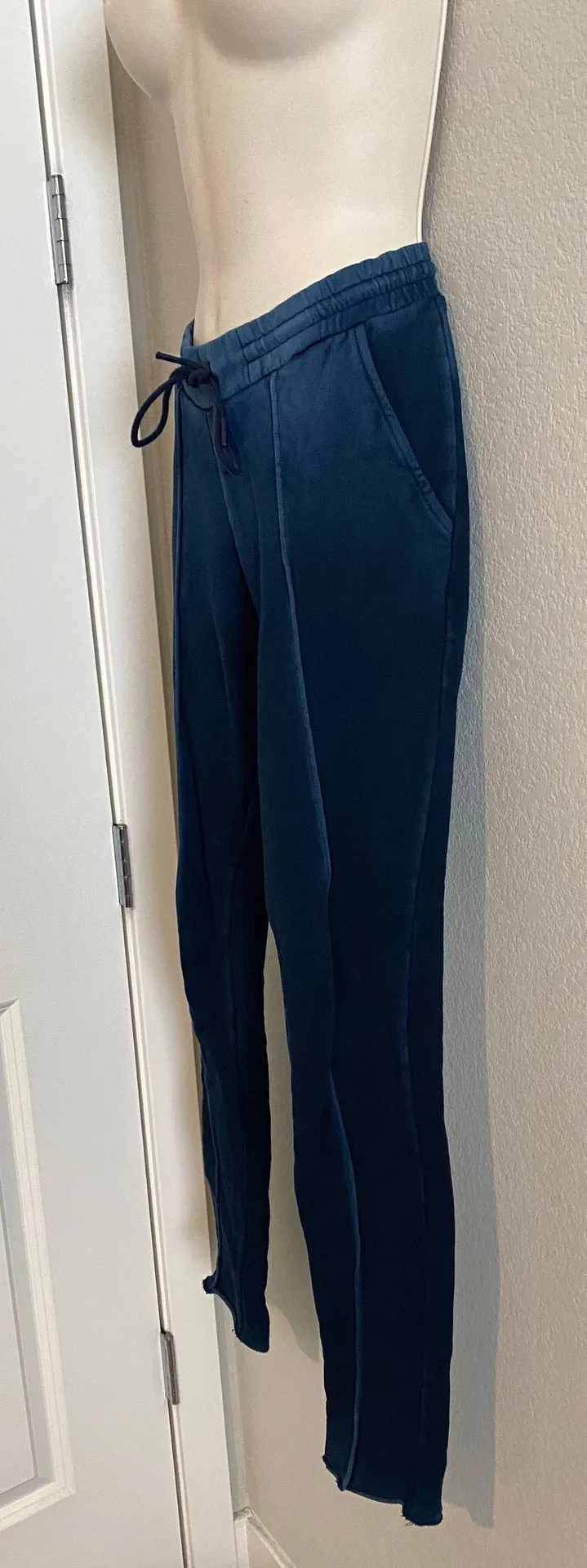 NWOT Cotton  Milan Vintage Navy sweatpants. Sz XS - Image 6
