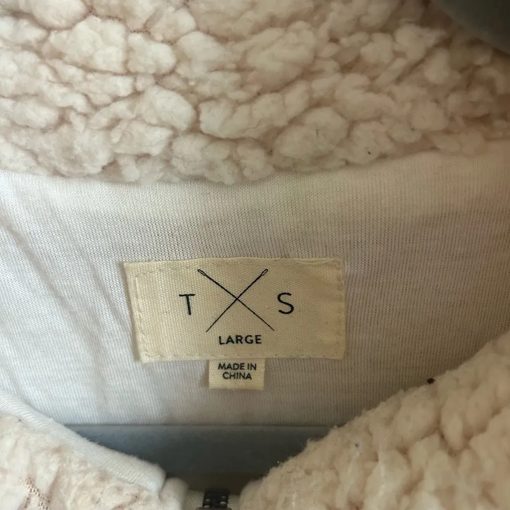 Women’s half zip Sherpa Size L - Image 4