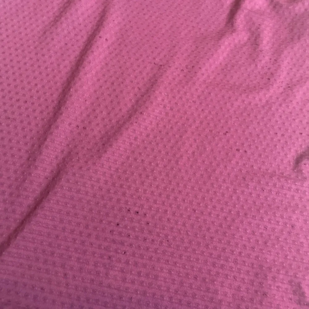 Athleta Women's Burgundy Tank Top - Image 3