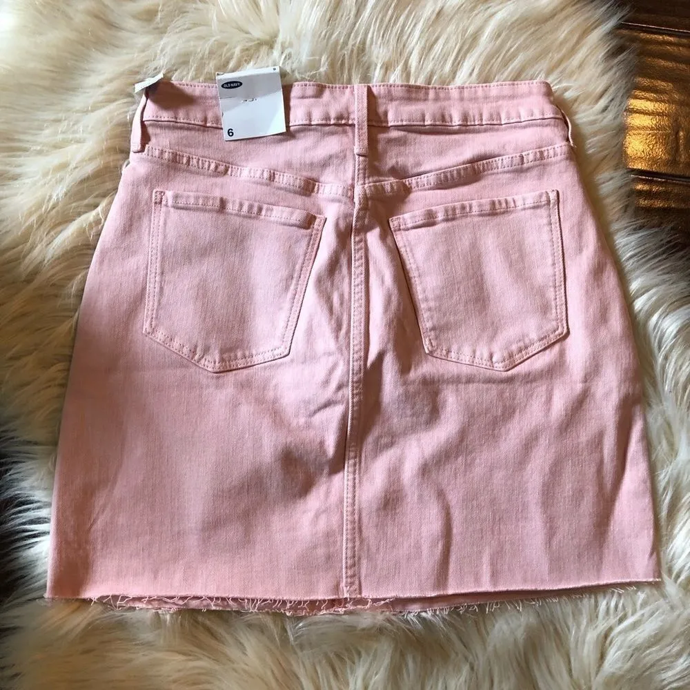 Old navy bubble gum denim button up frayed hem skirt size 6 NWT - Image 3