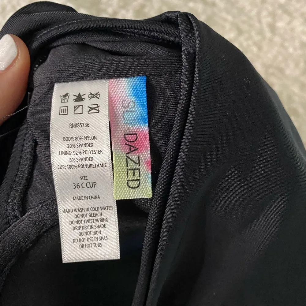 SUNDAZED NWT Simone Halter Wrap Bra Swim Top Size undefined - Image 5