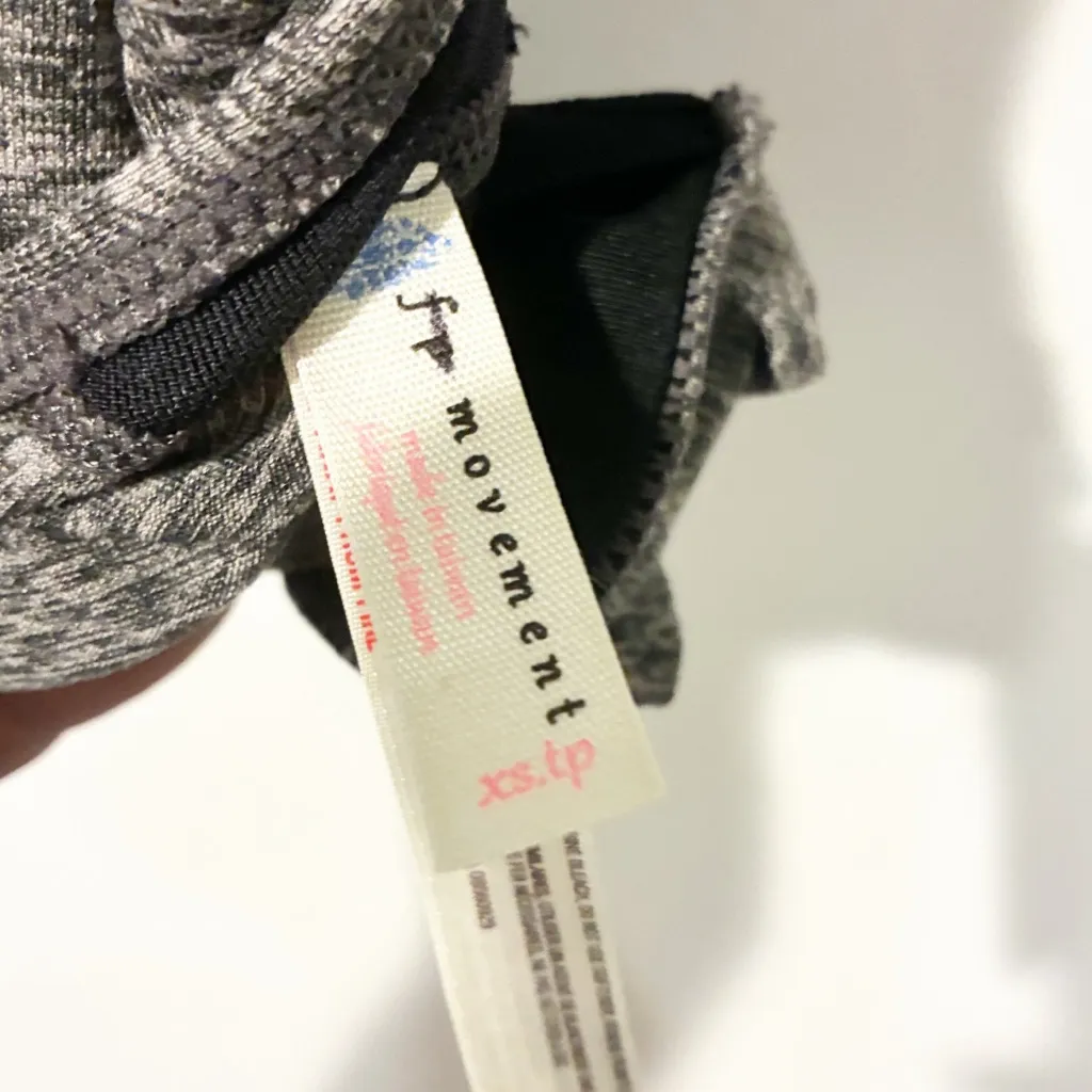 Free People‎ Movement Size XS Grey Halo Crop Open Back Tank - Image 3