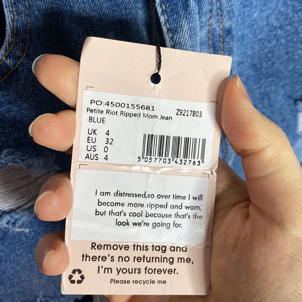 Missguided petite blue riot ripped mom jeans size 0 - Image 15