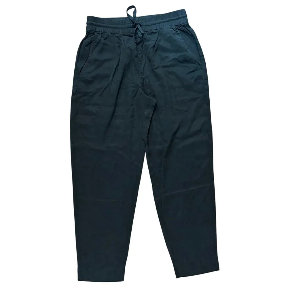 NWOT Everlane The Tapered Pant in Butterlite In Black Size Small - Image 4