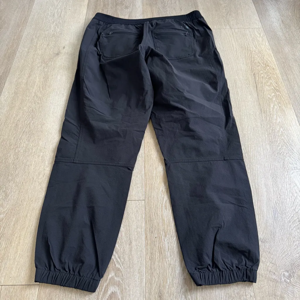 The North Face Black Outdoors Hiking Jogger Pants - Image 7