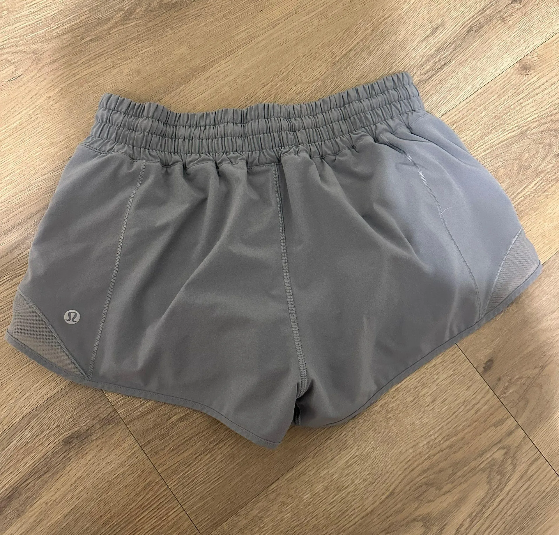 Lululemon Hotty Hot Short 2.5” - Image 2
