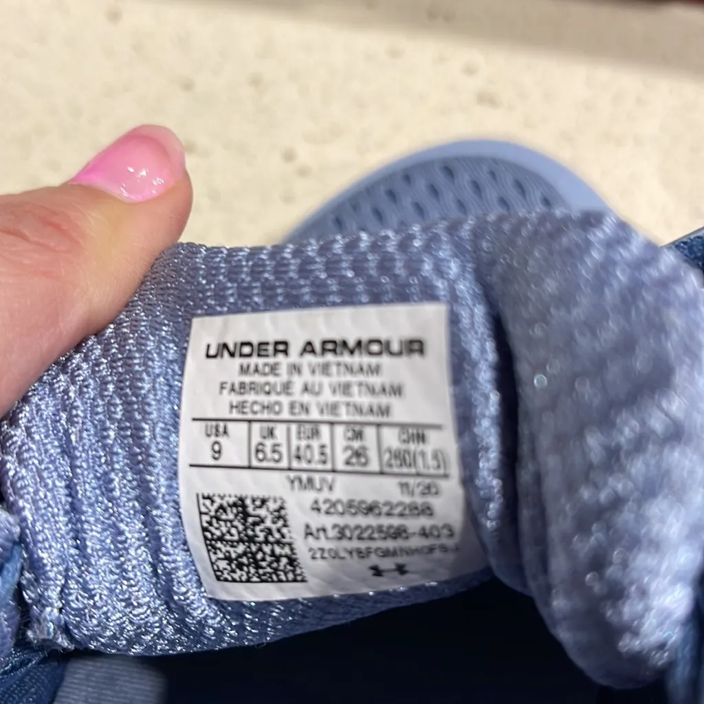 Under Armour womens‎ Hover Guardian 2 sneakers size 9 - Image 6