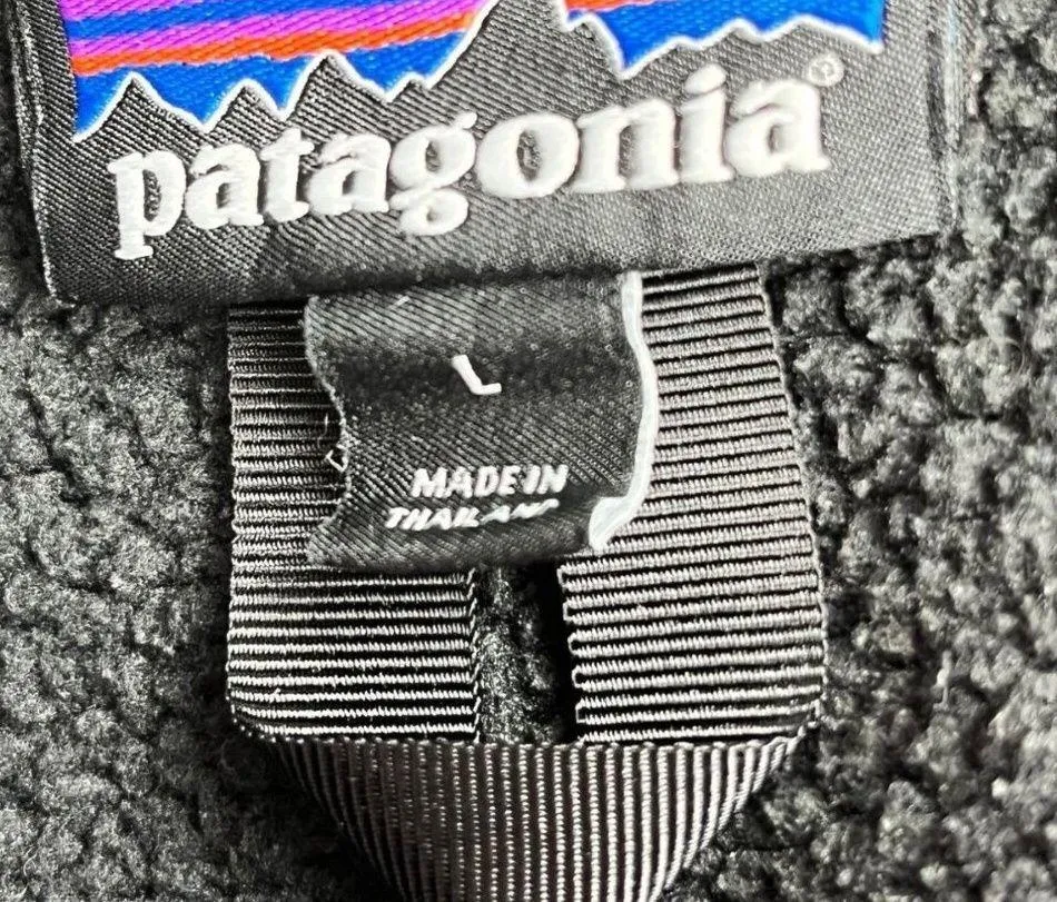 Patagonia Large Black Half-Zip Fleece Pullover - Warm & Cozy 52a - Image 3