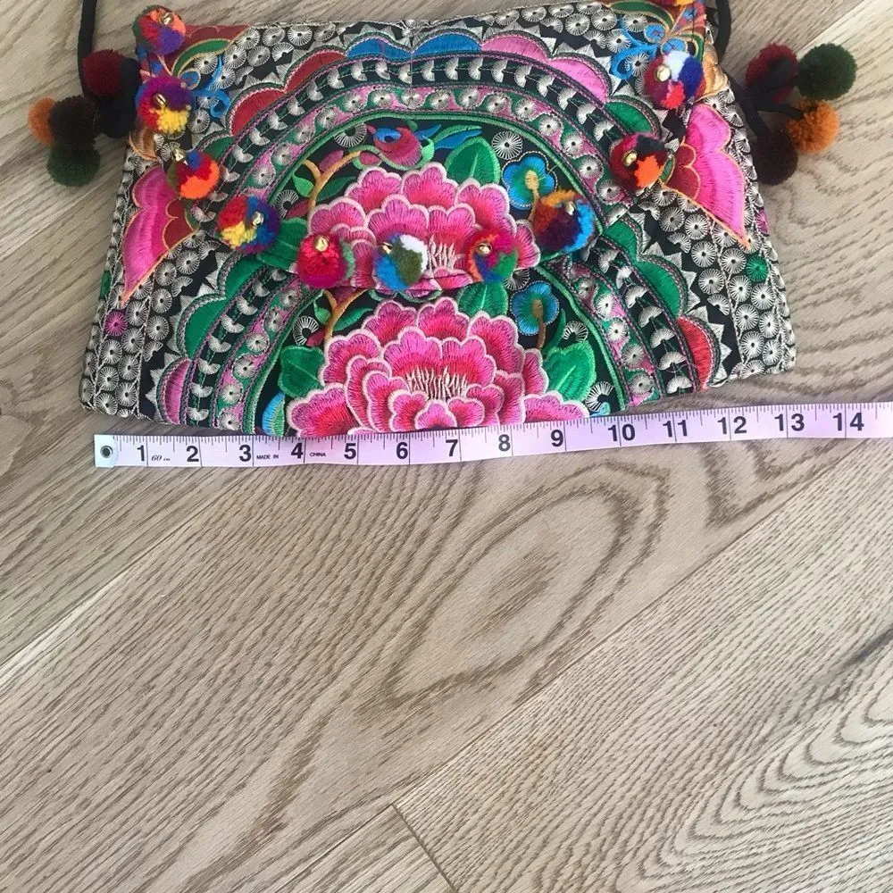 Festive purse and matching earring bundle - Image 6