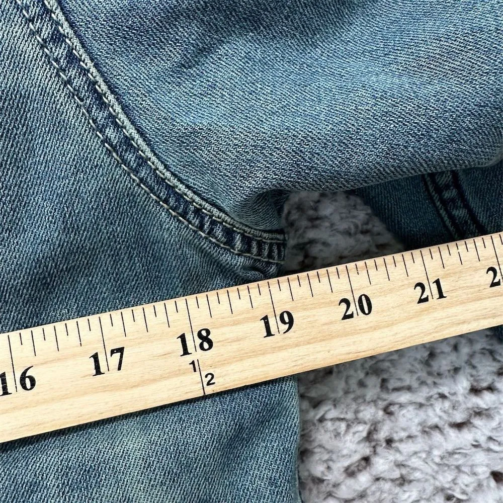 Levi's Women's Sherpa Denim‎ Jacket Size L Bomber Trucker Grunge Americana Retro - Image 5