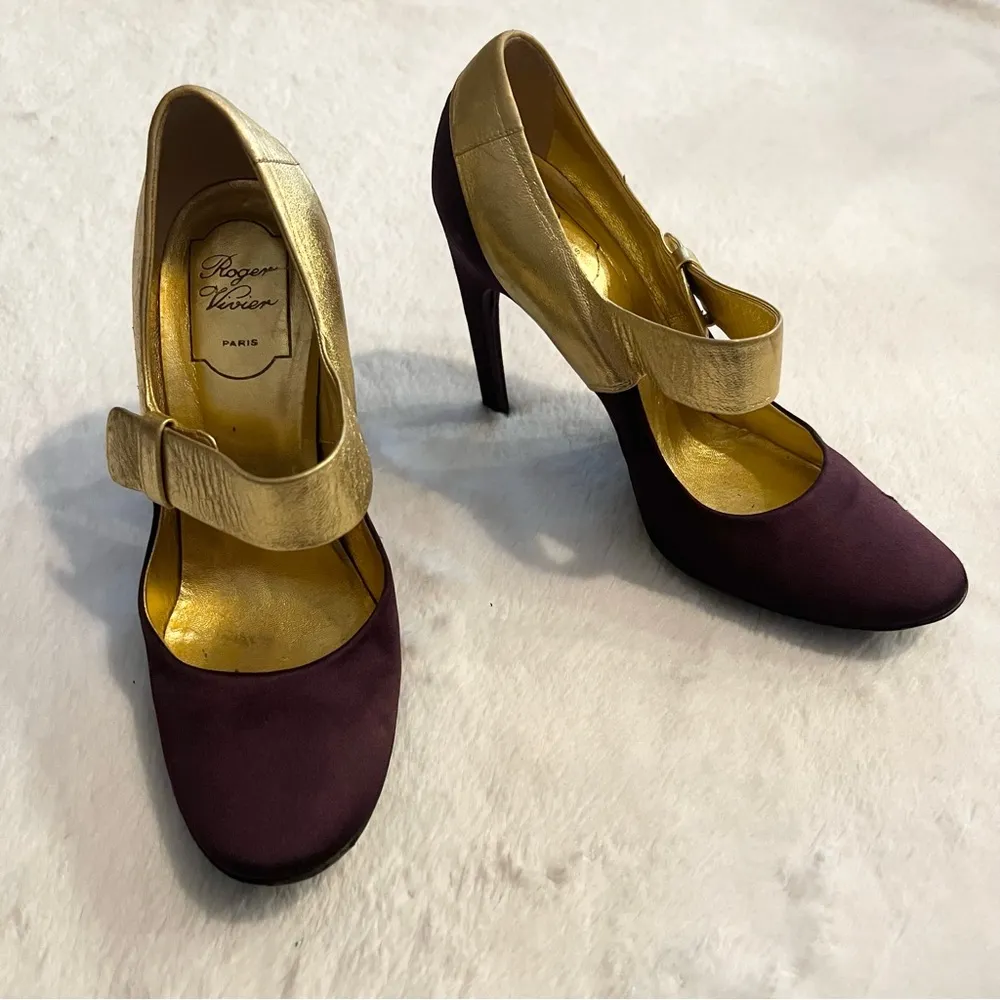 ROGER VIVIER Paris Plum Satin & Gold Leather Pumps Size 38 Purple Gold Heels - Image 5
