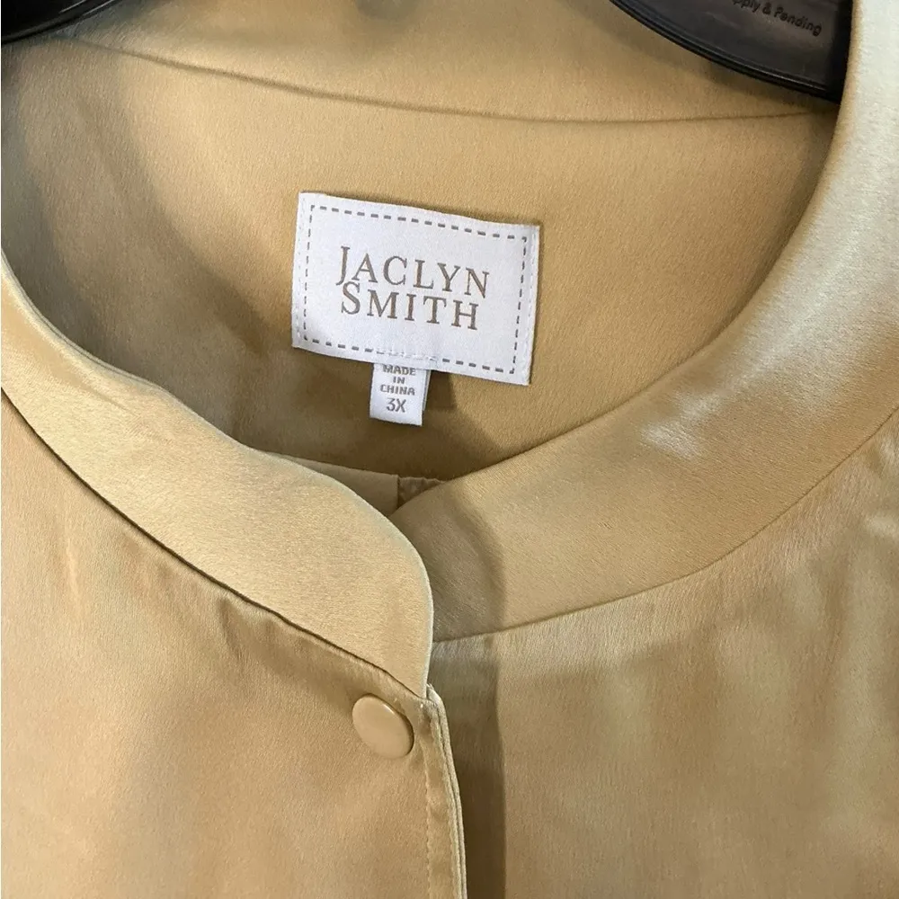 Jaclyn Smith Tan Bomber Jacket with Relaxed Silhouette - Image 3
