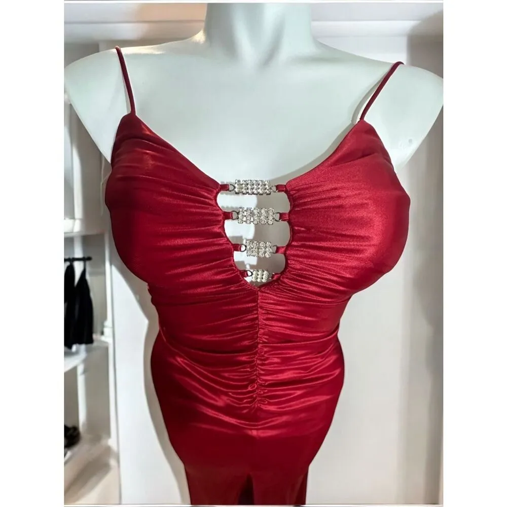 Water Signs Satin Feel, Strapless Bodice’s, Ruched, Hi Front Slit, Formal Gown, Red Size undefined - Image 4