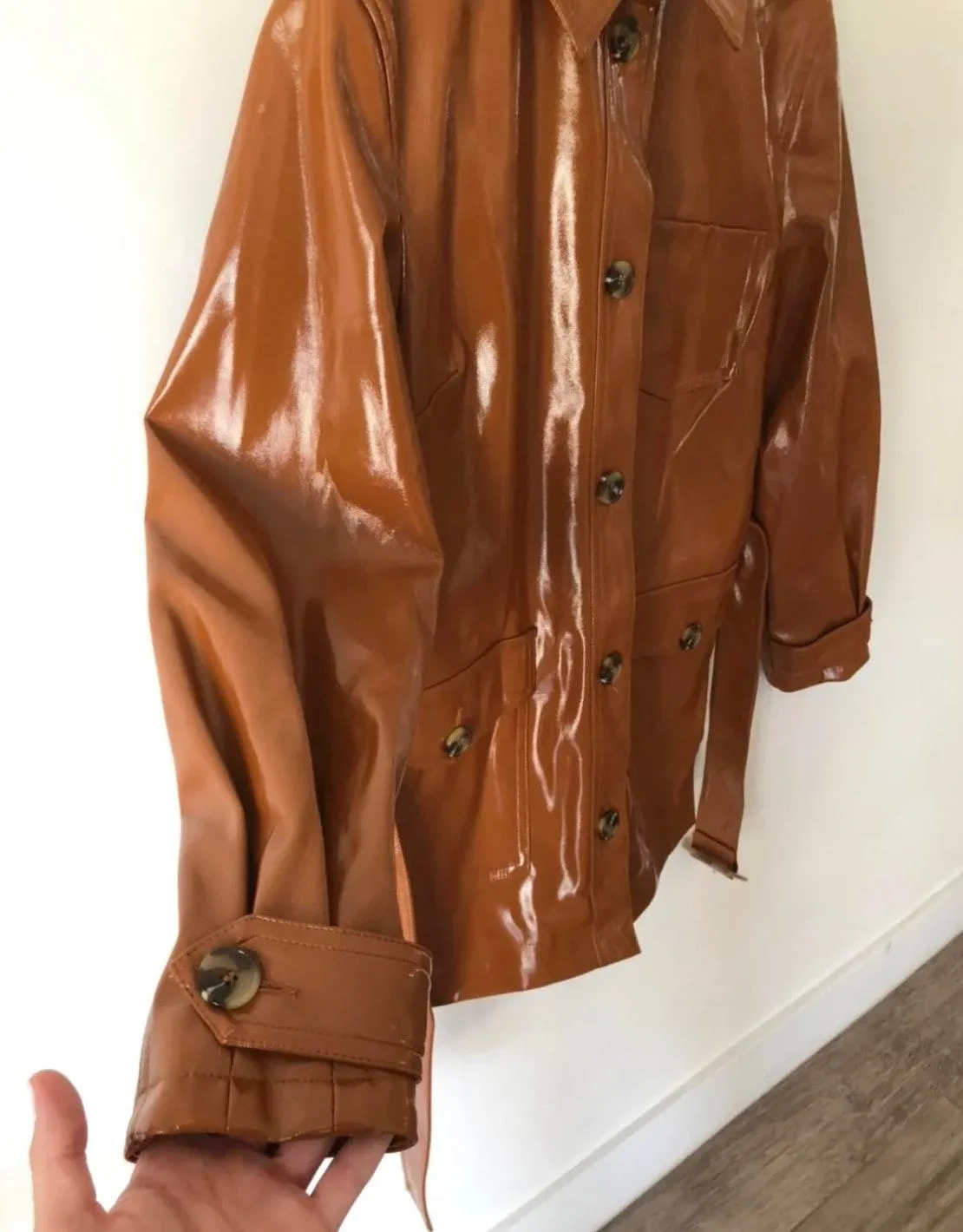 Chicago brown belted vinyl coat - Image 4