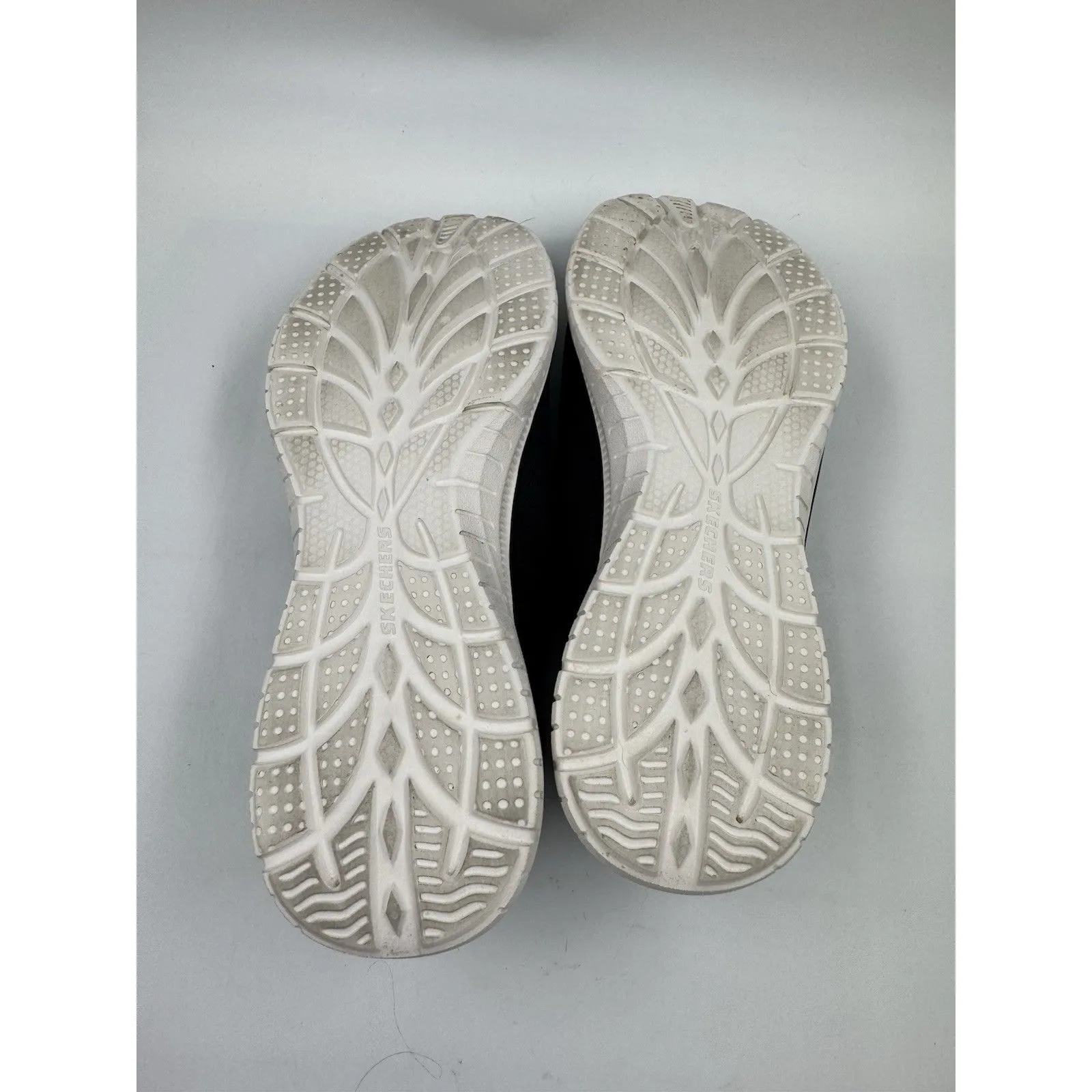 Skechers Women's Black Virtue Swift Fit Sneaker Hands Free Memory Foam Sz 7.5 - Image 13