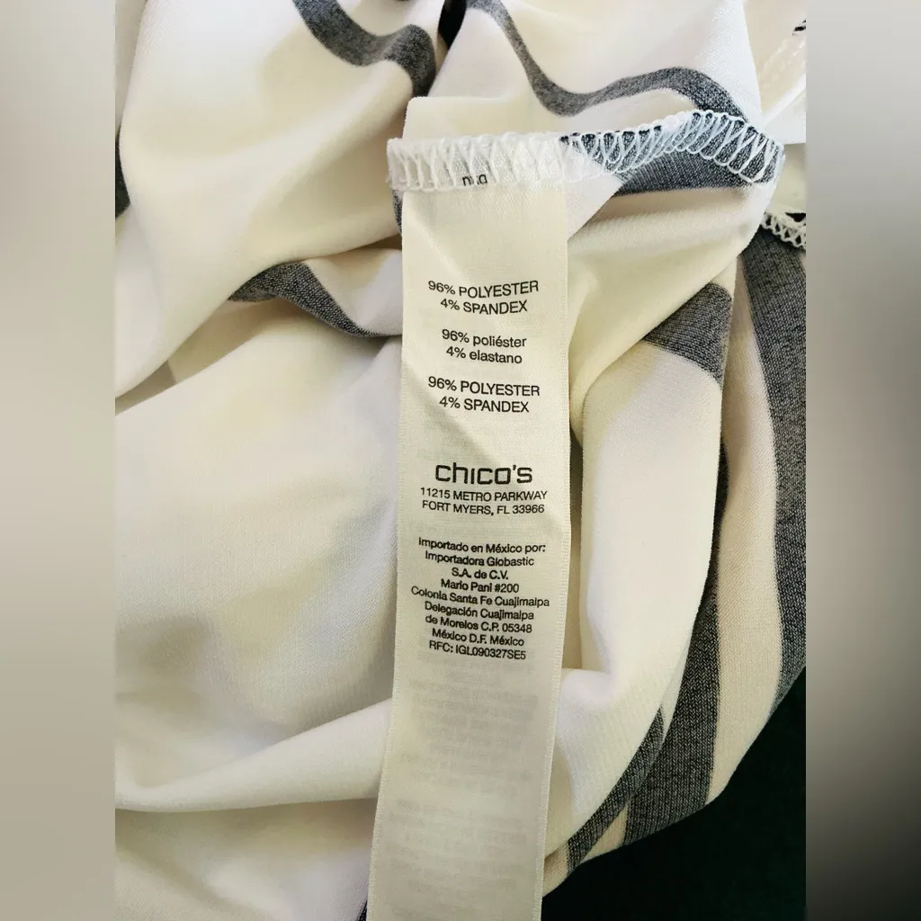 Elegant CHICO’S blouse 🌹🌹 - Image 12