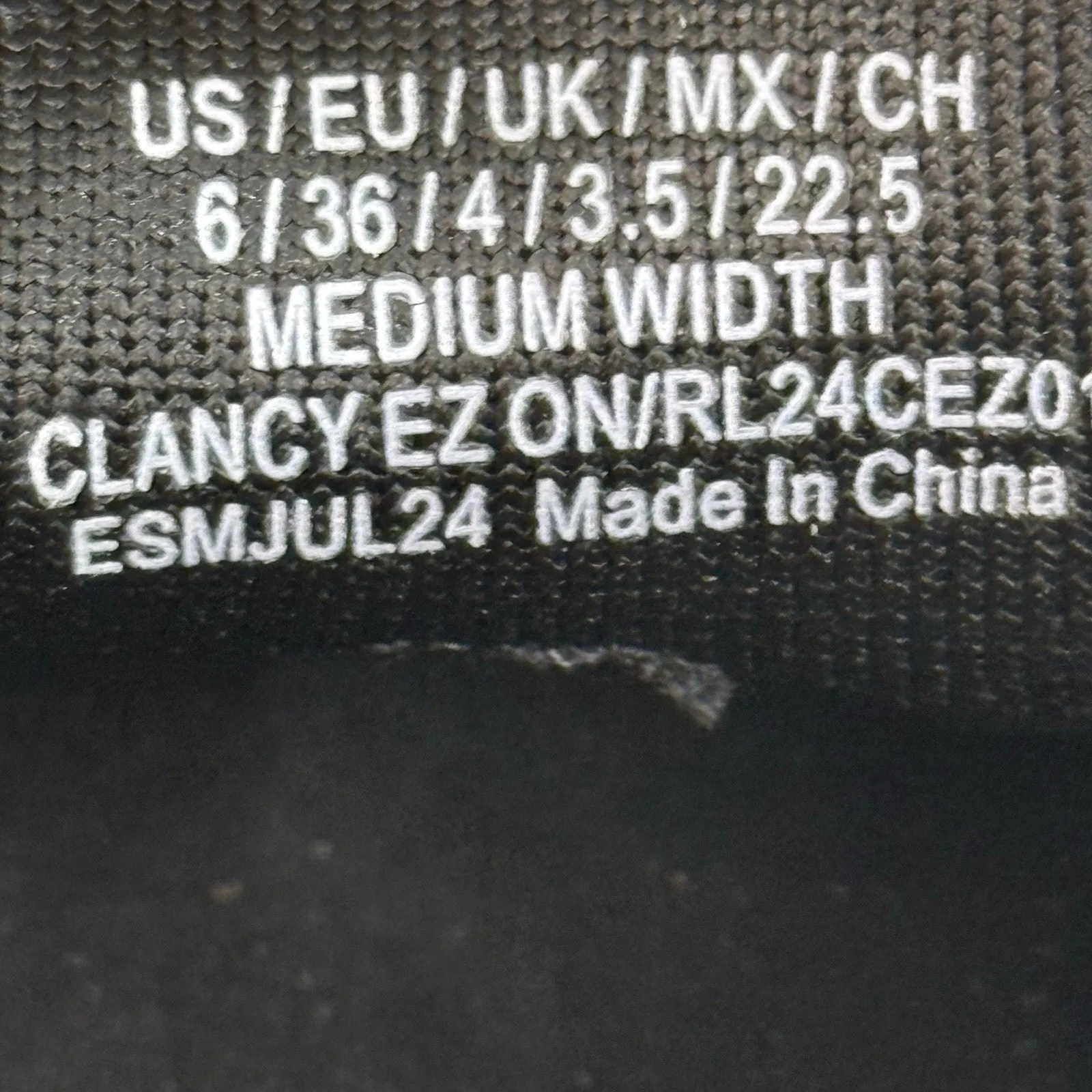 Kenneth Cole Reaction Kacey Women's Walking - Image 9