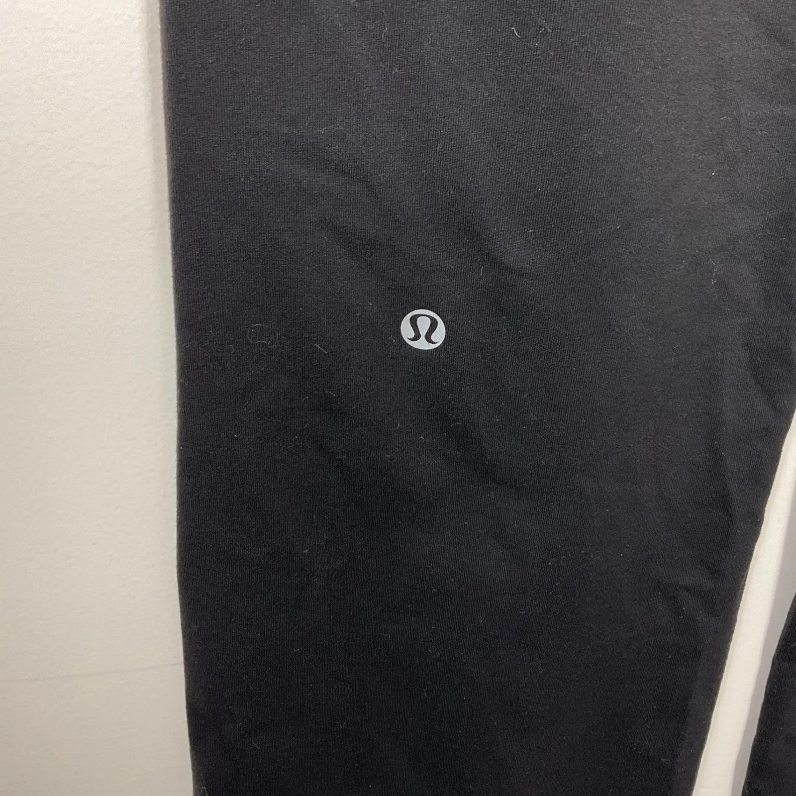 Lululemon Black Astro Flare Leg Women's Size 4 - Image 4