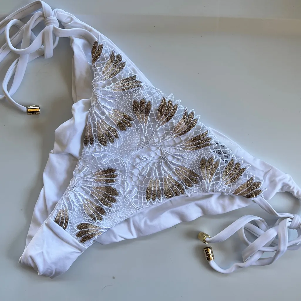 Beach Bunny Beach‎ Bunny Bikini Bottom - Image 5