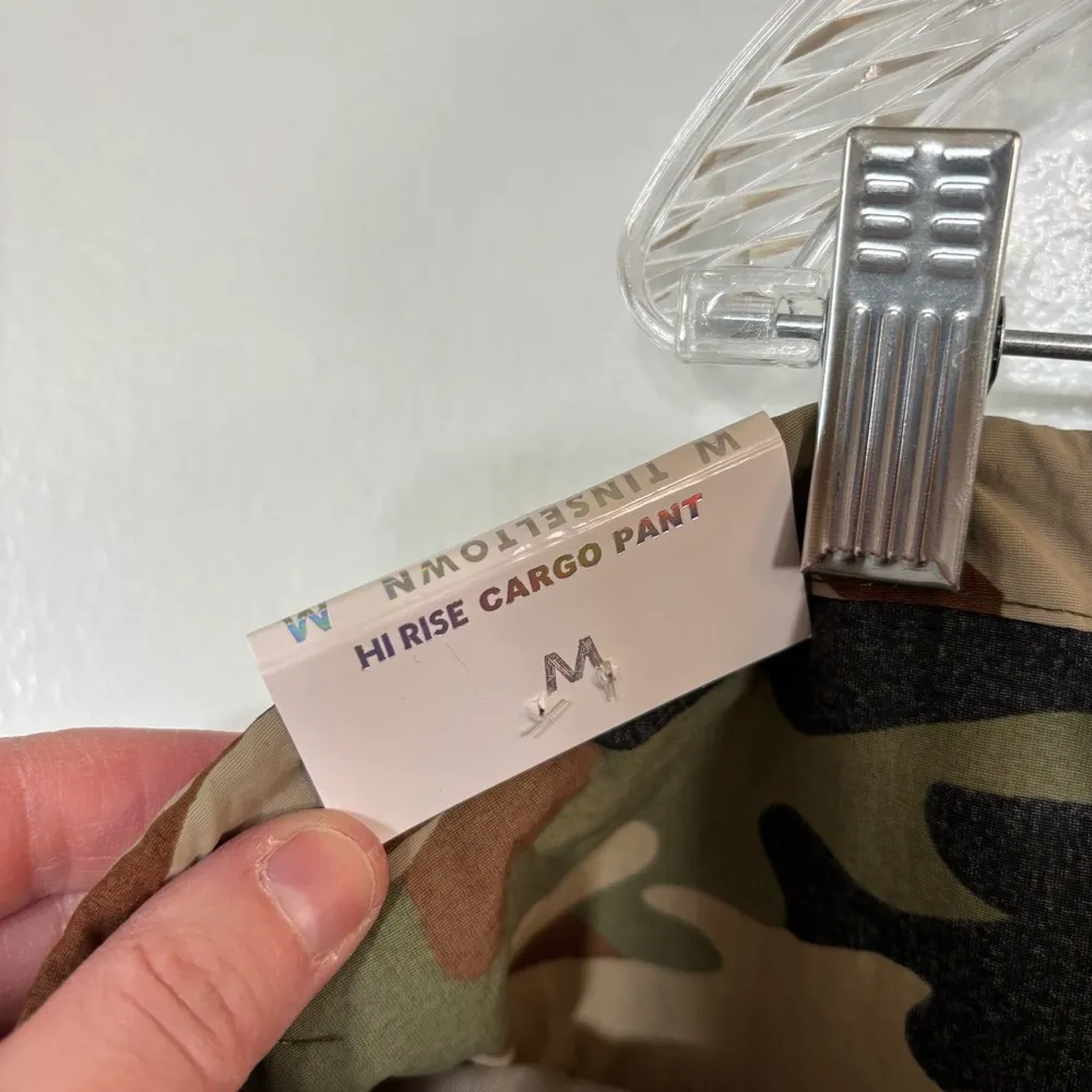 Tinseltown Camo Print High Rise Wide Leg Parachute Cargo Pants Size M NEW - Image 6