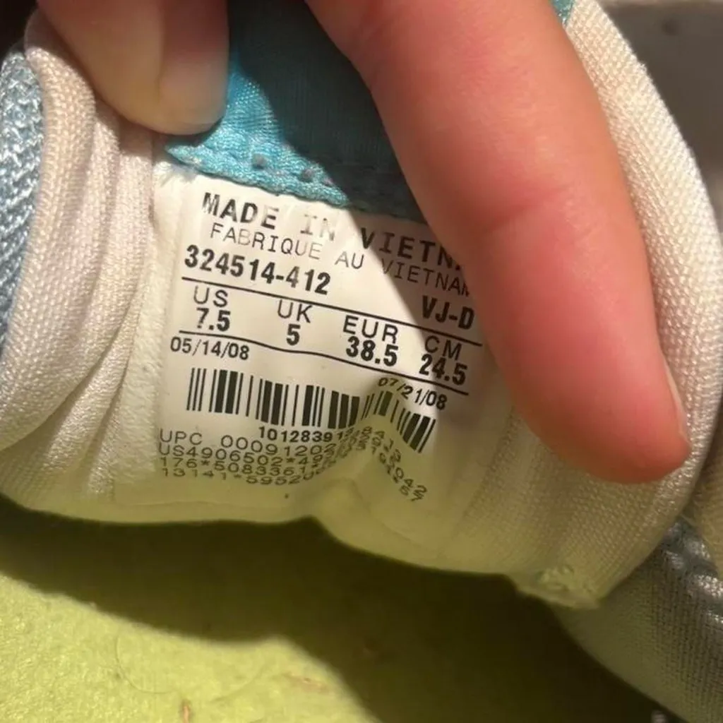 Vintage Y2K 2000s Nike Air Zoom blue and white sneakers - Image 6