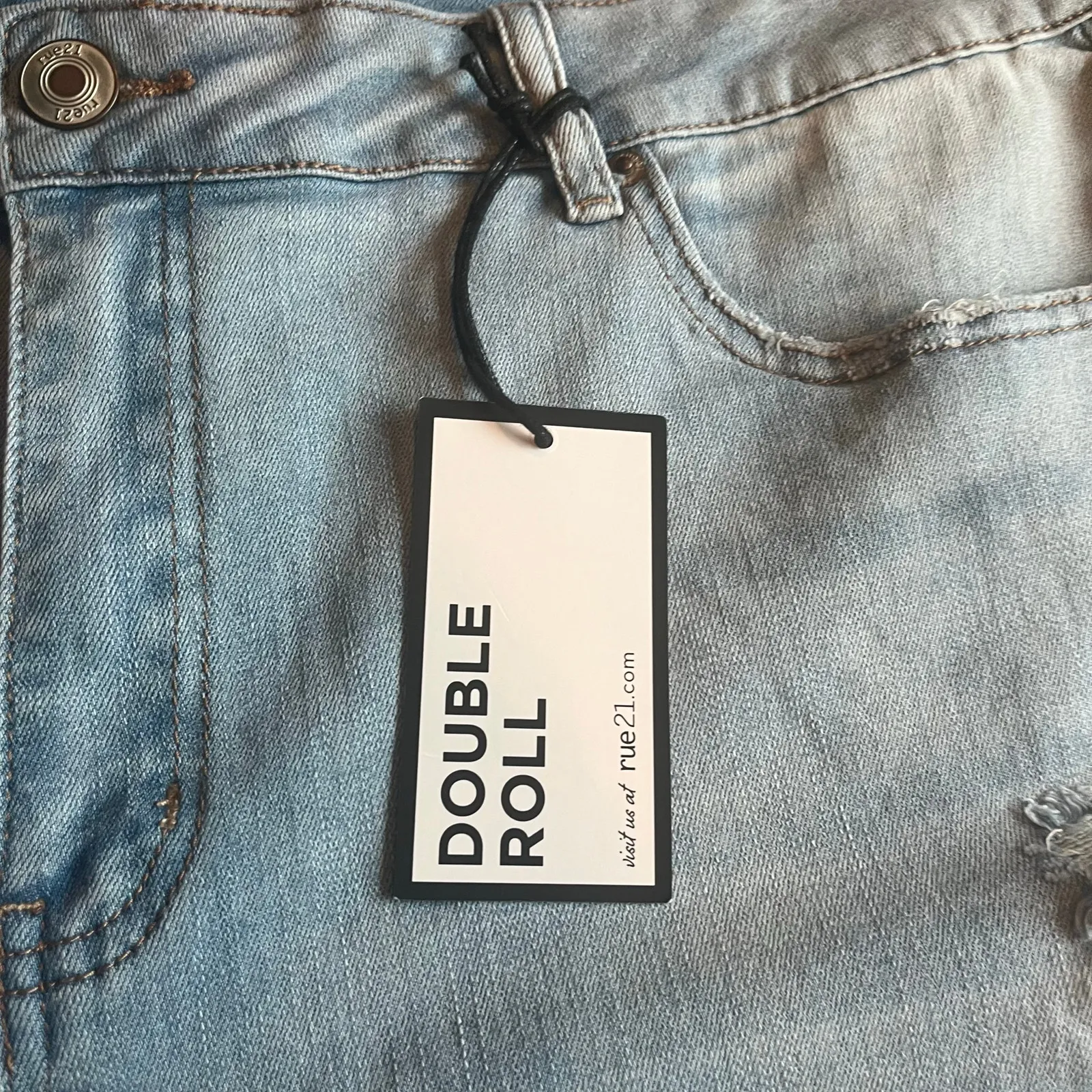 NWT! Rue 21 Light Wash Distressed High Rise Shortie Jean Short Size 20 Blue - Image 8