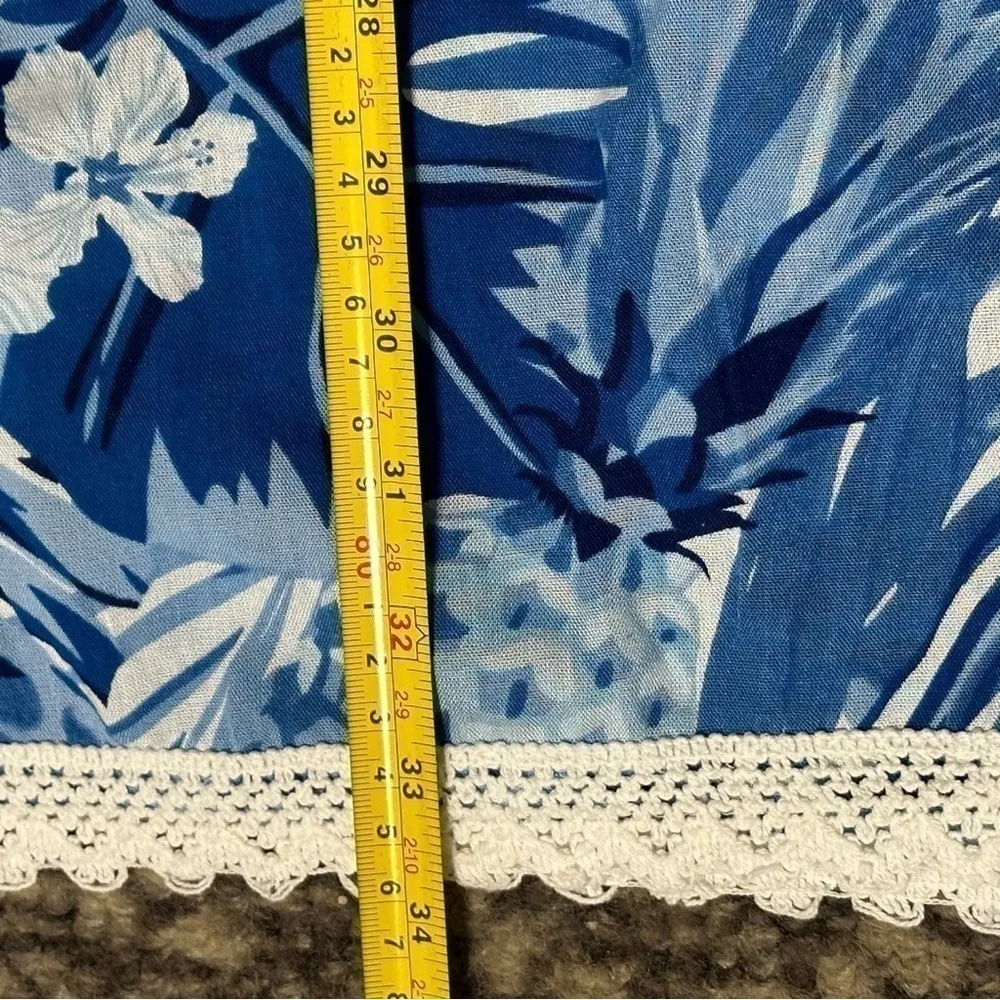 America & Beyond Women’s Size L Blue White Embroidered Lace Surplice Neck Dress Size L - Image 9