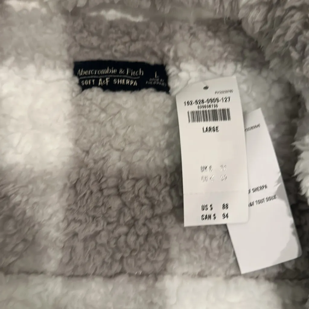 NWT Abercrombie & Fitch Soft Sherpa Fleece Jacket Sz L - Image 5