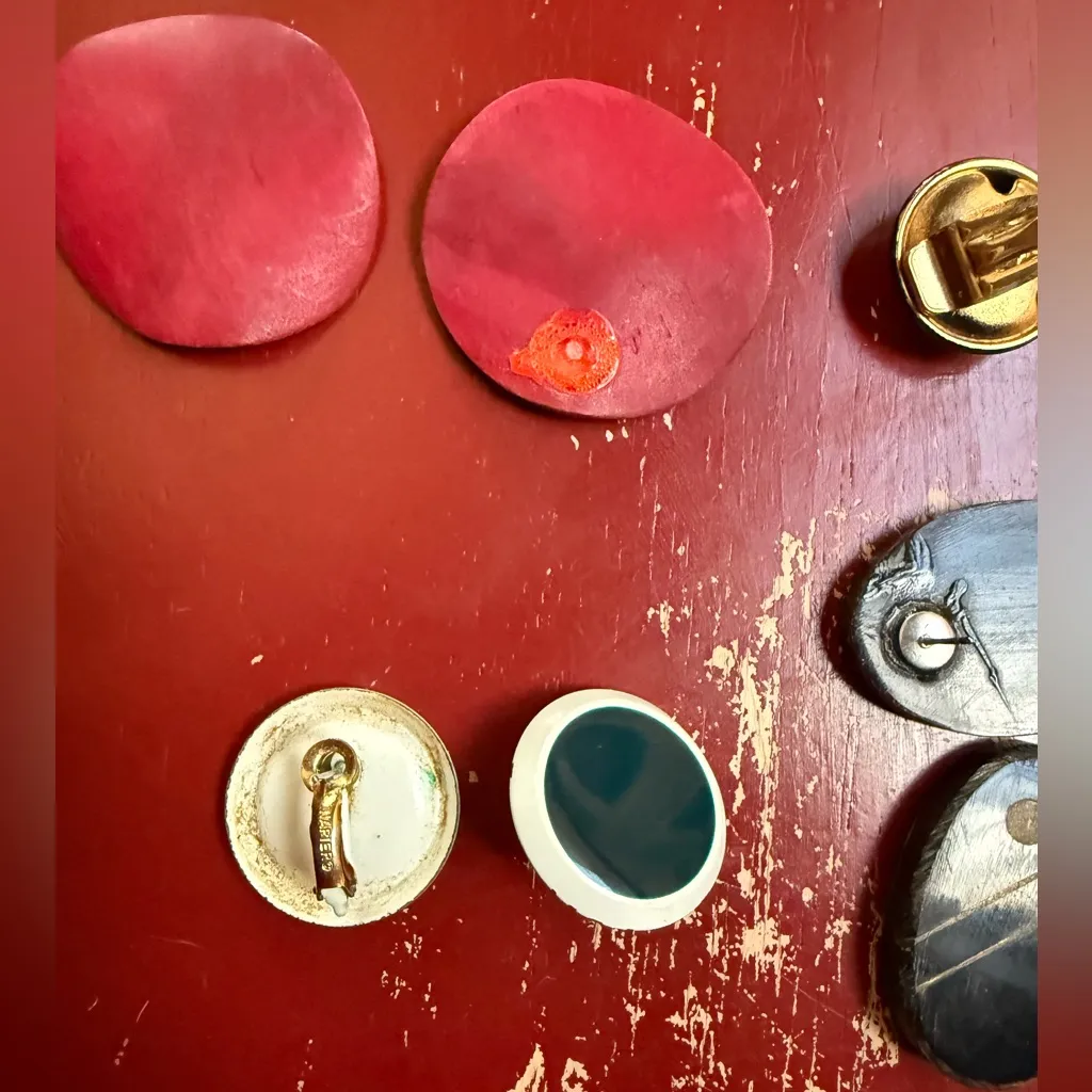 Vintage Assorted Earrings Set - Image 3