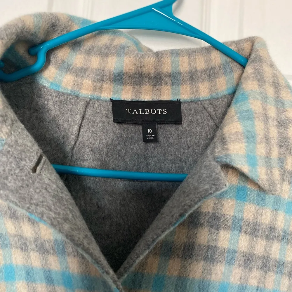 Talbots Wool Blend Plaid Check Jacket Blue Gray Ivory Pockets Soft Size M - Image 3