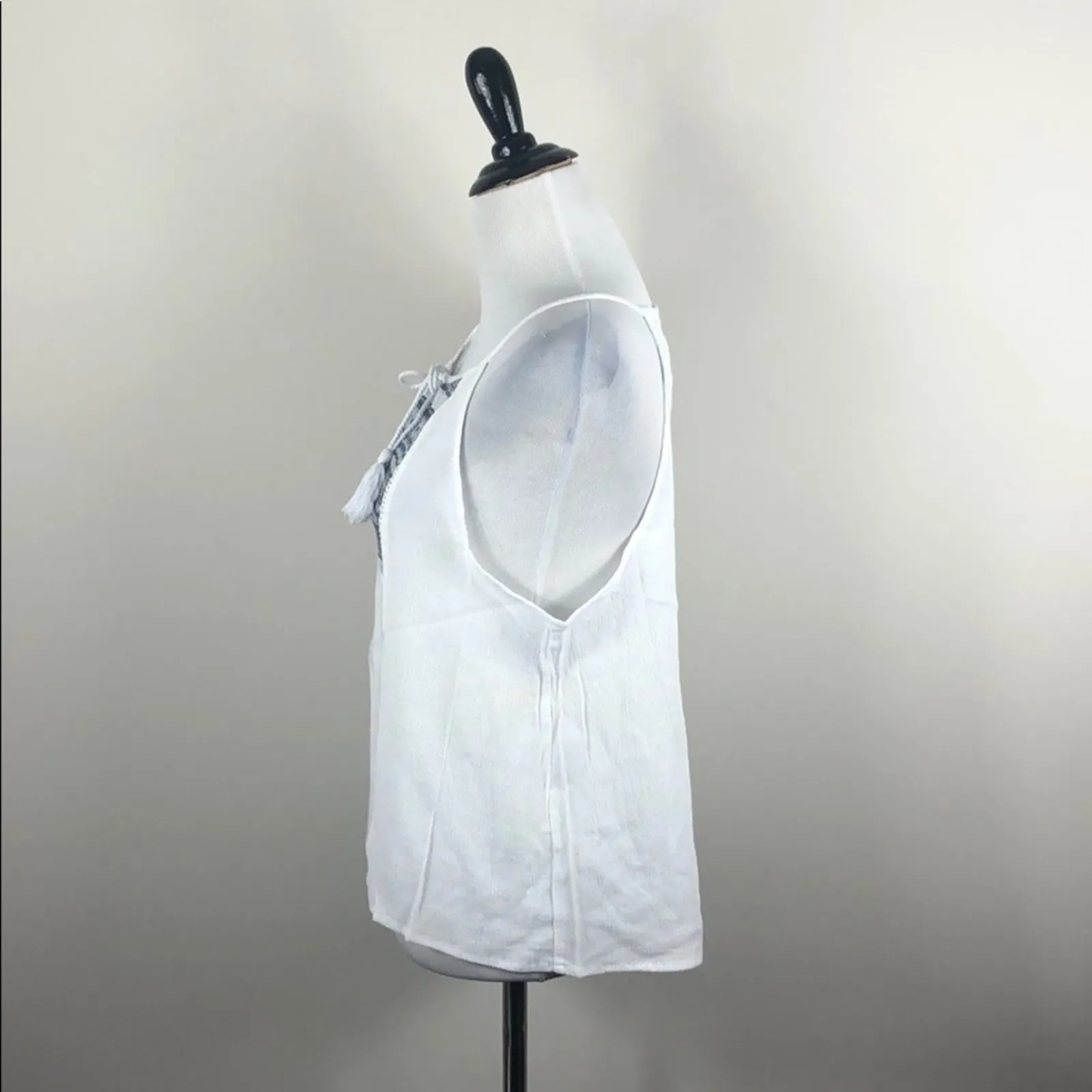 BB Dakota Top Brynlee Embroidered White L - Image 7