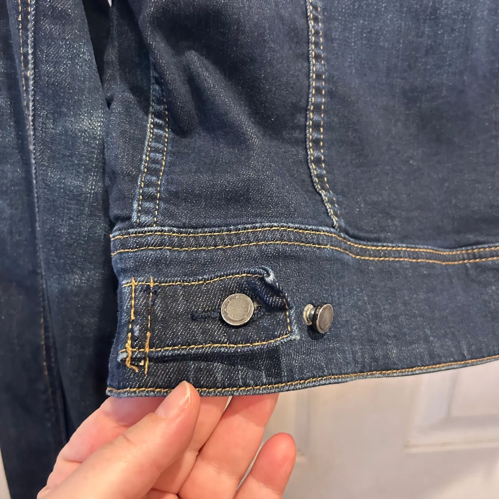 BLANKNYC Denim Jacket Dark Blue Button Front Classic Fit Womens Medium Pockets - Image 7